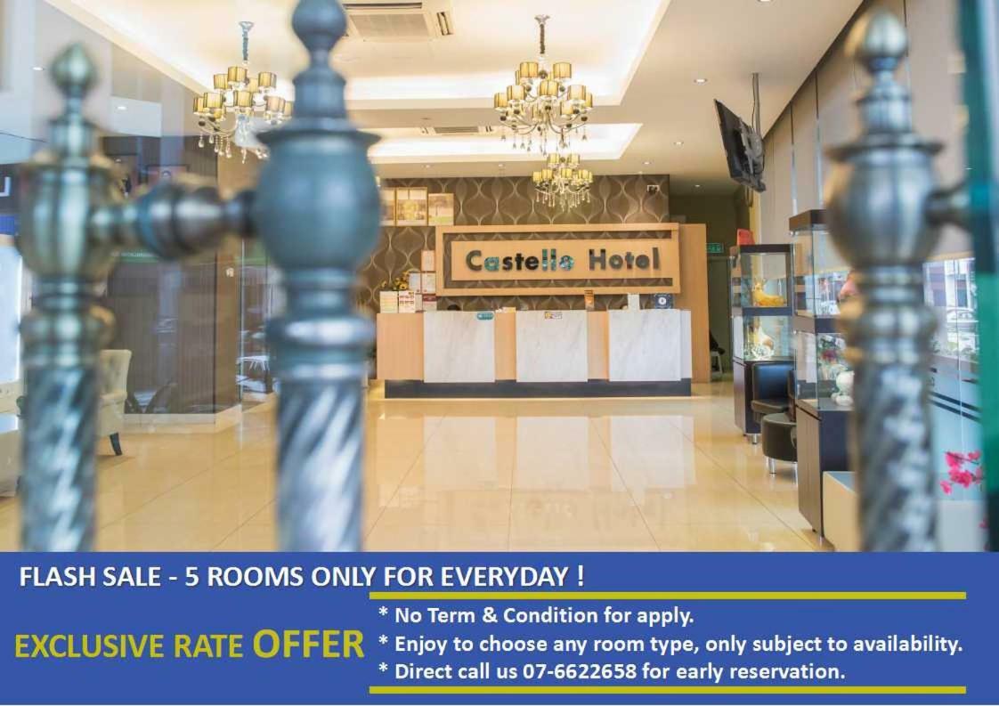 Castello Hotel Kulai Extérieur photo